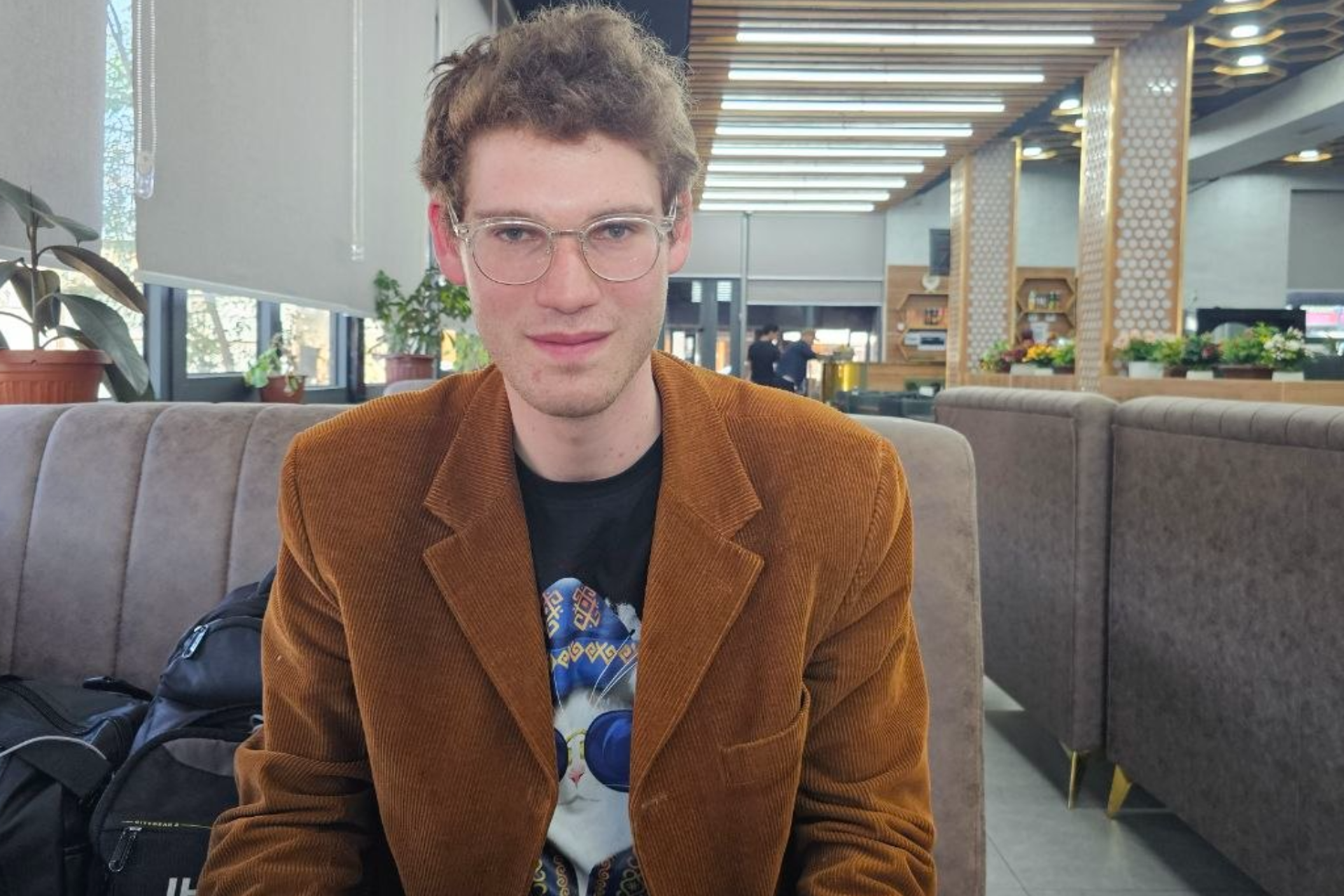 Robert Villard: “Biz muammoni ko‘rsatmaymiz — uni hal qilishni o‘rgatamiz”