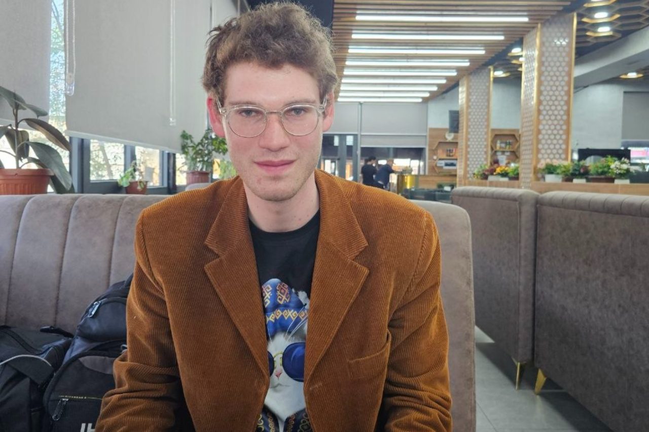 Robert Villard: “Biz muammoni ko‘rsatmaymiz — uni hal qilishni o‘rgatamiz”