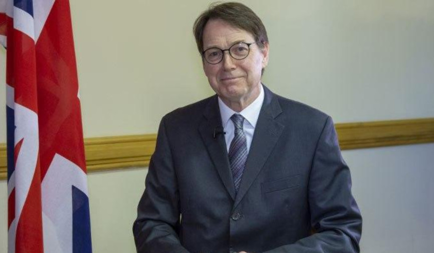 Ikki hafta davomida Glazgo shahrida dunyoning etakchi davlatlari rahbarlari bugungi kunda jahon hamjamiyatini tashvishga solib turgan iqlim oʻzgarishi masalasini muhokama qilishdi. Buyuk Britaniyaning Oʻzbekistondagi elchisi janob Timoti Torlot bizning savollarimizga javob berishga bajonidil rozi boʻldilar.