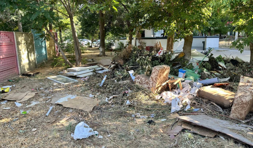 Shahriobod mahallasi aholisi noqonuniy axlatxona muammosini hal qilishni so‘ramoqda