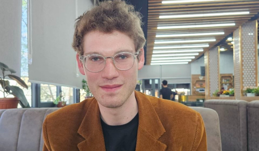 Orol dengizi mintaqasida tobora kuchayib borayotgan ekologik inqiroz sharoitida nafaqat yirik xalqaro loyihalar, balki mintaqa muammolarini hal qilishga chinakam sodiq shaxslarning tashabbuslari ham tobora muhim rol o'ynamoqda.