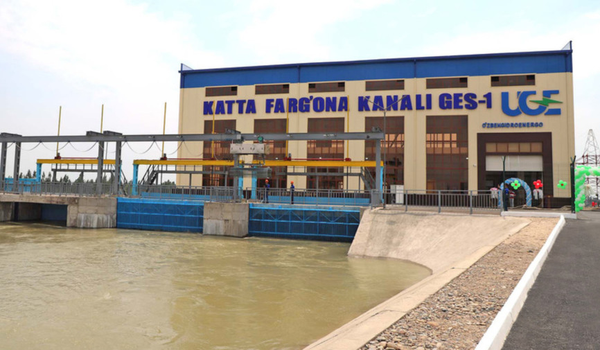 «Мини-ГЭС отбирают часть воды из реки для работы турбин, что приводит к перераспределению стока. Ниже по течению от места водозабора сток реки может значительно уменьшиться, особенно в периоды маловодья. Влияние мини-ГЭС на сток может варьироваться в зависимости от сезона. В периоды паводков или высокого стока, отбор воды может быть минимальным, в то время как в периоды межени, отбор может значительно снизить поток»